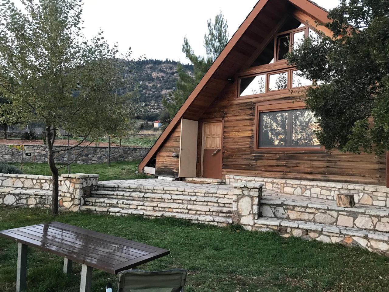 Chalet In The Forest Kalavryta Extérieur photo